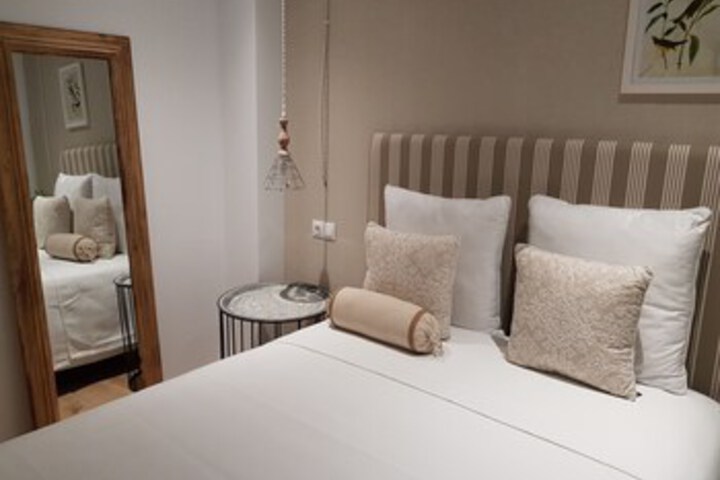 Room 34 of 61