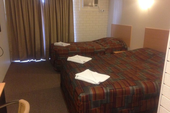 Room 3 of 13