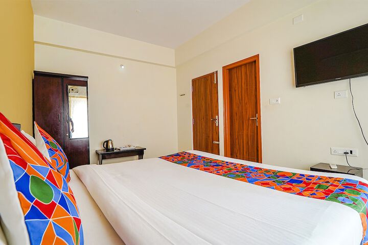 Room 16 of 32