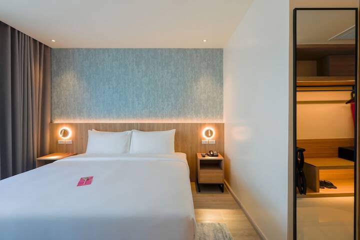 Room 16 of 68