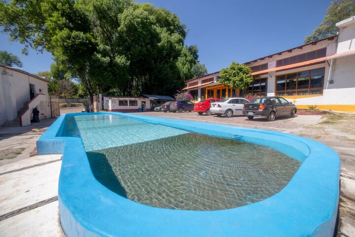 Pool 109 of 172