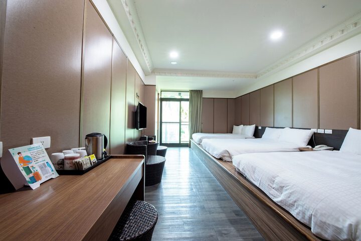 Room 20 of 120