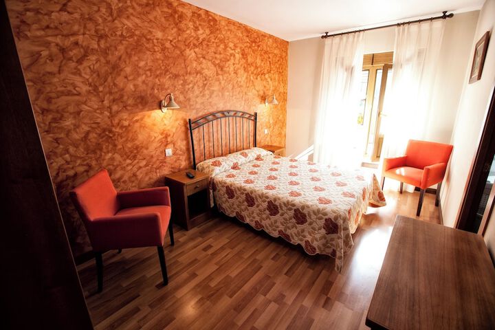 Room 9 of 44