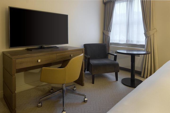 Room 39 of 137