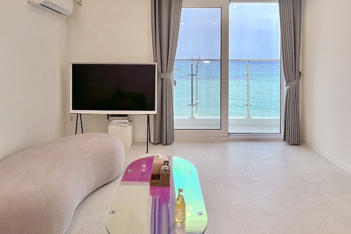 Room 28 of 55