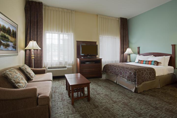 Suite Queen Size Bed (3 of 20)