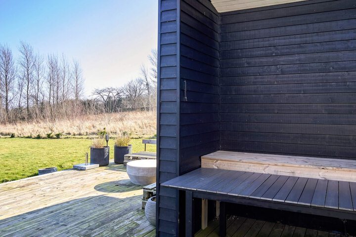 Hotel 48 of 55