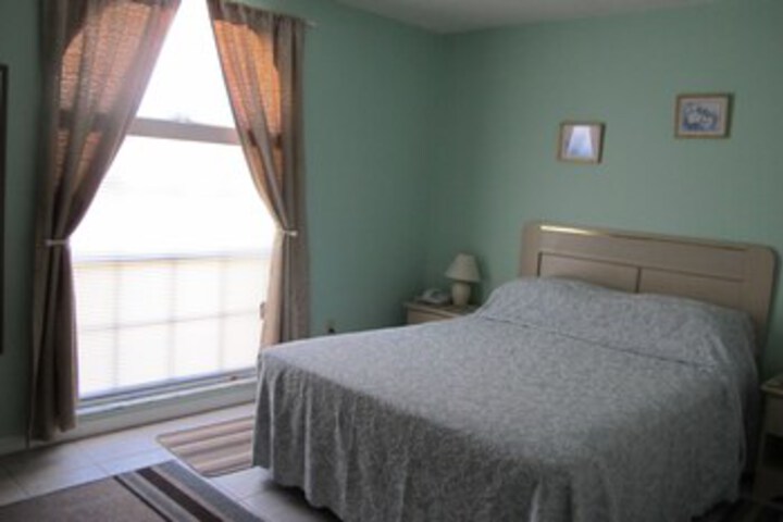 Room 139 of 291