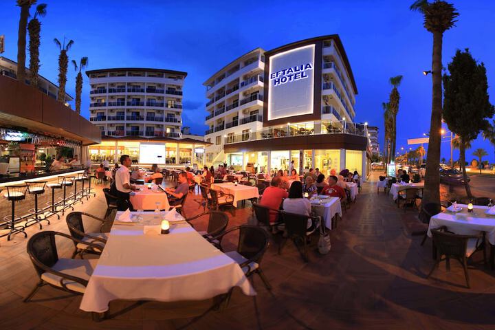 Dining Photos