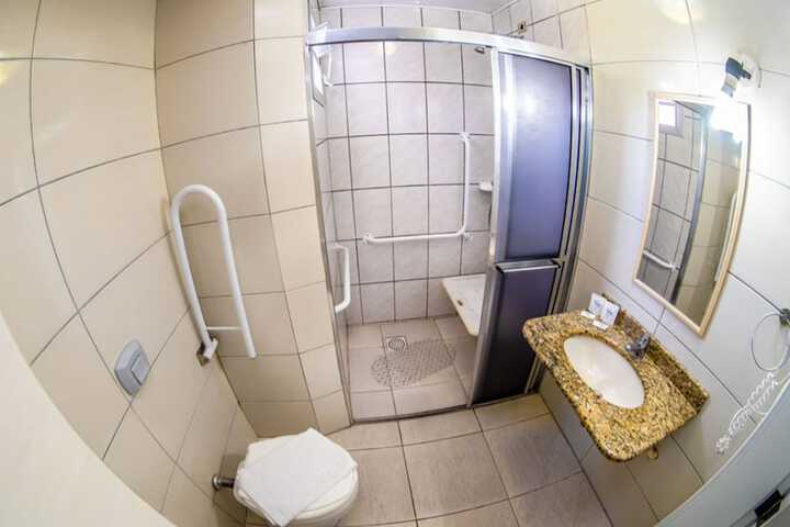 Clean Restrooms