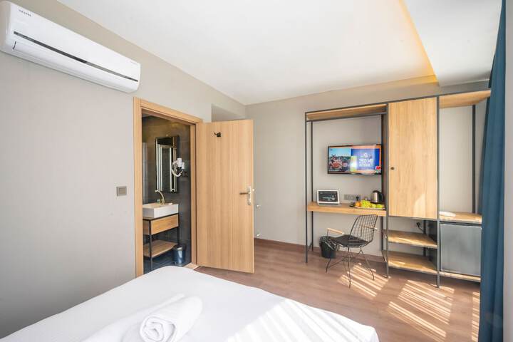 Room 69 of 88