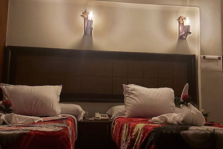 Room 33 of 61