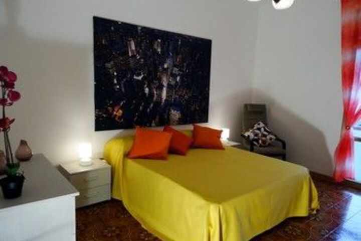 Room 5 of 17