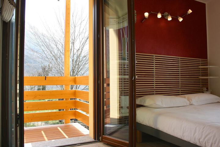Room 10 of 47