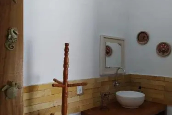 Room 7 of 24
