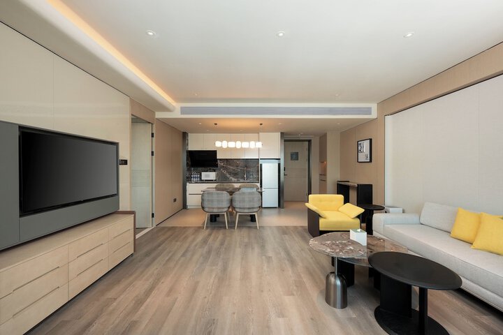 Room 40 of 83
