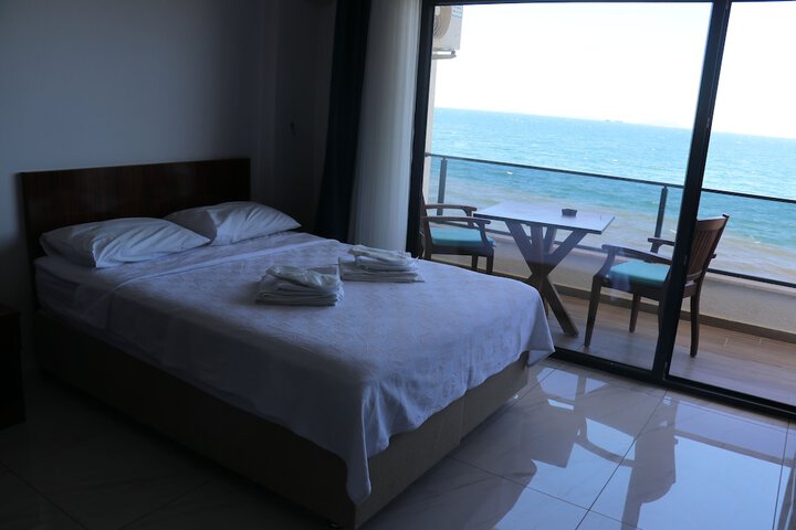 Room 4 of 26