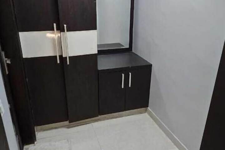 Room 8 of 23