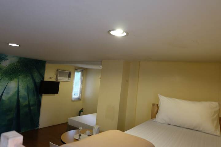 Room 65 of 89