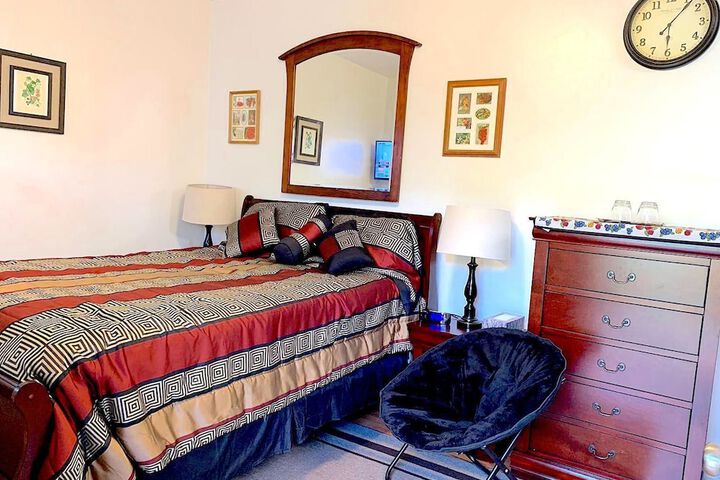 Room 2 of 61