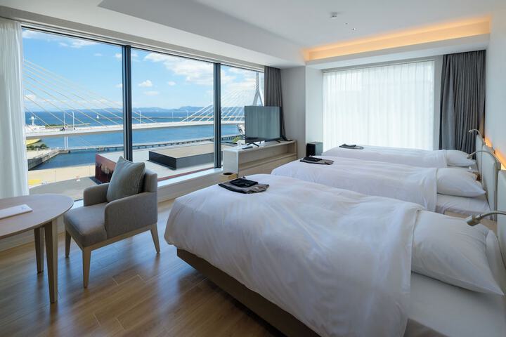 Room 17 of 121