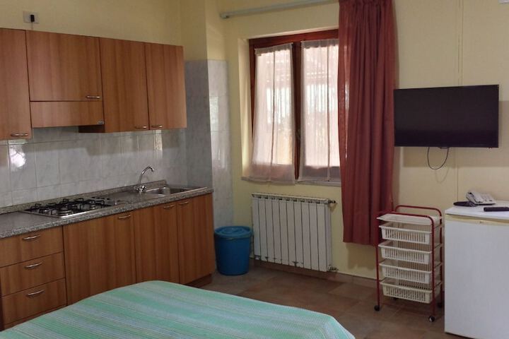 Room 12 of 52