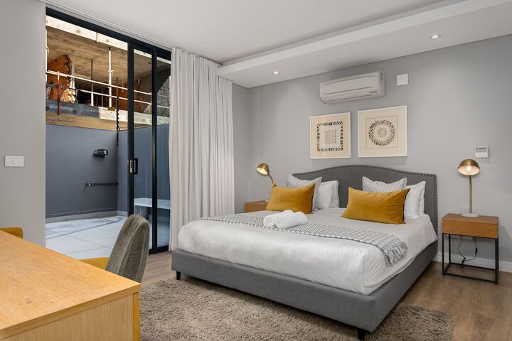 Room 2 of 21
