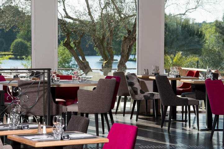 Dining Photos