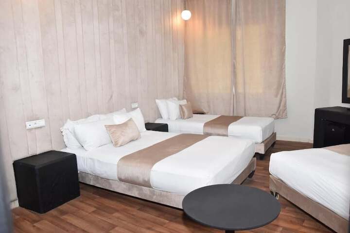 Room 20 of 48