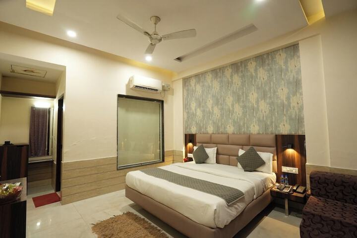 Room 5 of 29