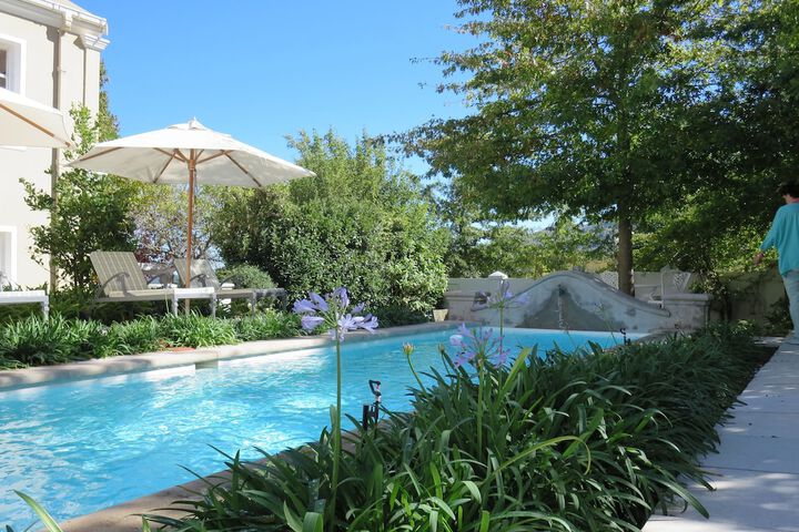 Hotel with Pool