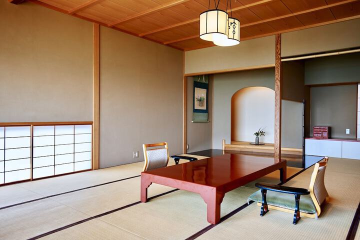 Room 16 of 72