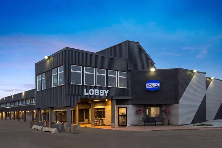 Travelodge by Wyndham Grande Prairie in Grande Prairie, AB