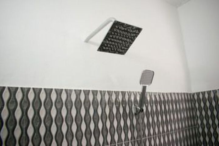 Room 12 of 32