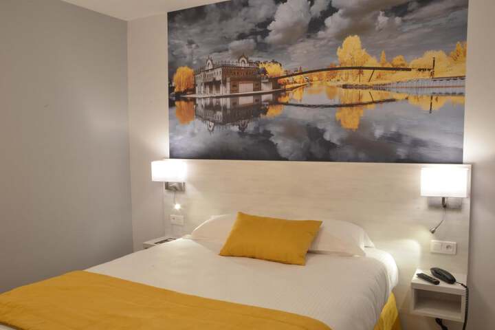 Room 30 of 62