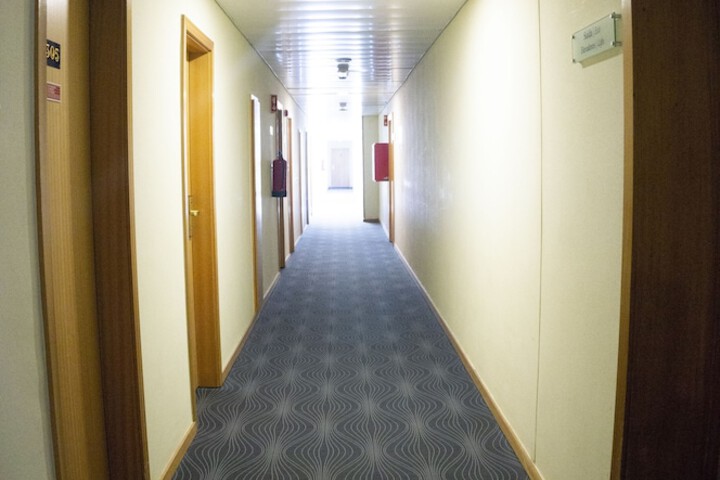 Ballroom/Hall 79 of 92