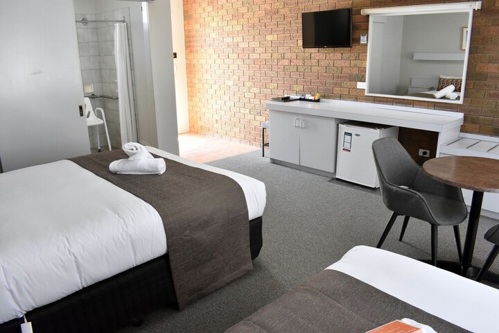 Room 18 of 44