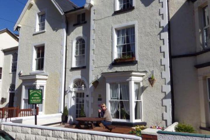 ANGLESEY HOUSE