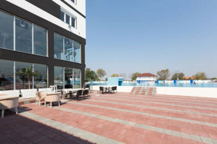 Terrace/Patio 27 of 28