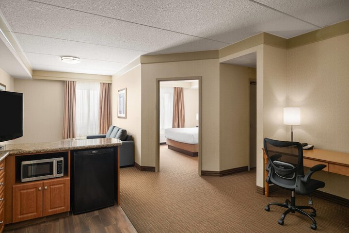 Room 40 of 95