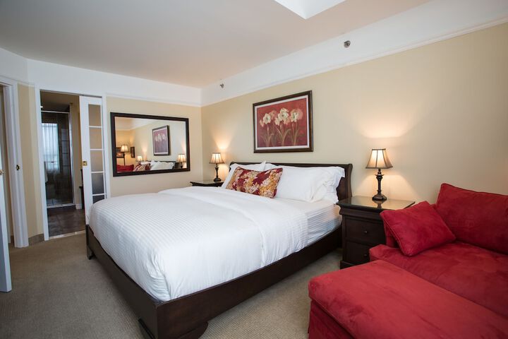 1 King Bed (9 of 27)