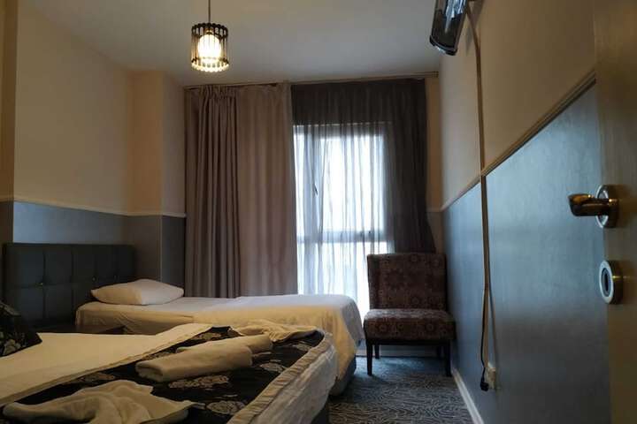 Room 22 of 88