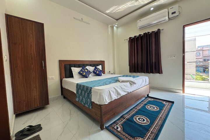 Room 14 of 35