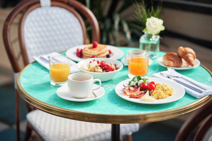 Breakfast/Coffee Service 62 of 78
