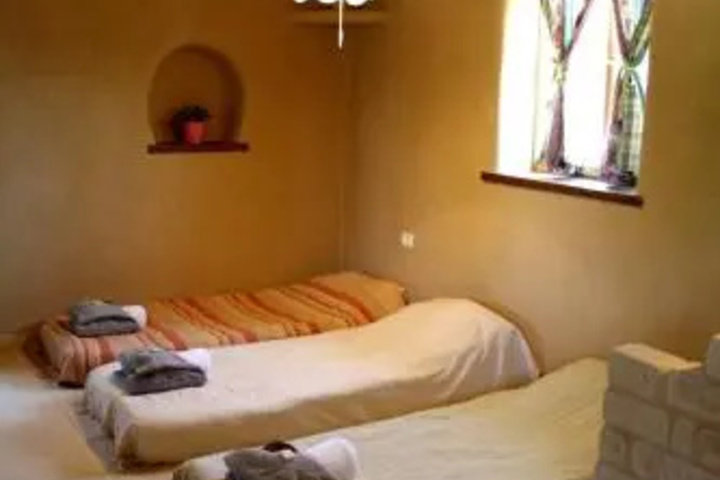Room 2 of 13