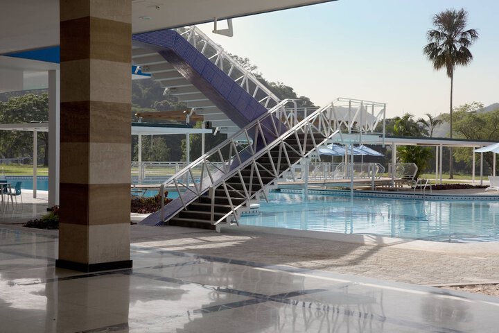 Pool 53 of 108