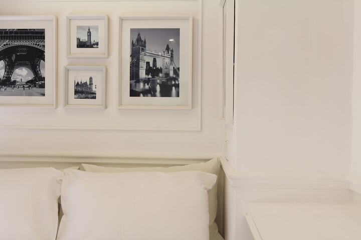 Room 30 of 54