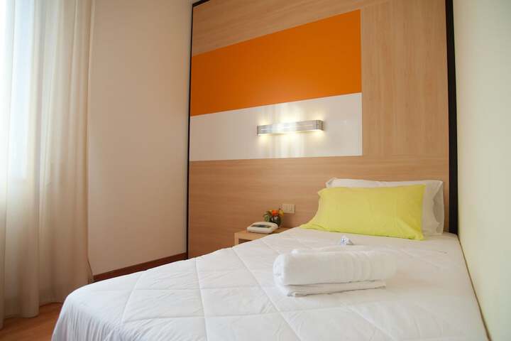 Room 14 of 46