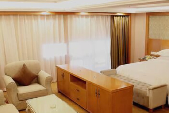 Room 16 of 22