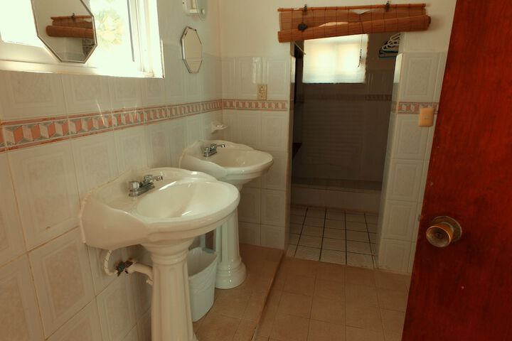 Room 30 of 67